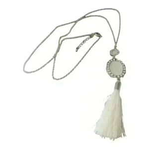 Women's tassel necklace